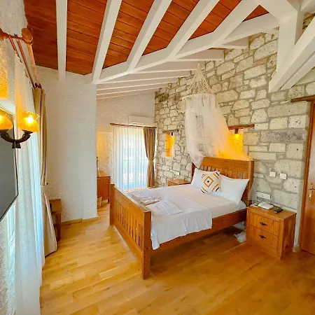Stone Garden Taş 3*
