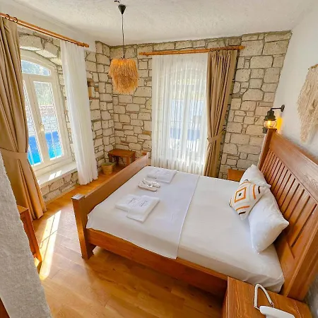 Otel Stone Garden Taş 3*