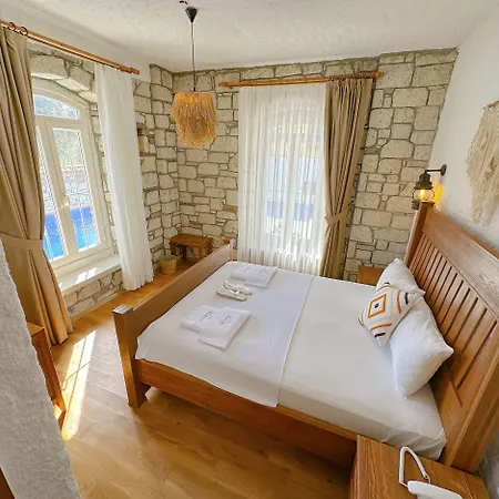 The Fountain Hotel 3*