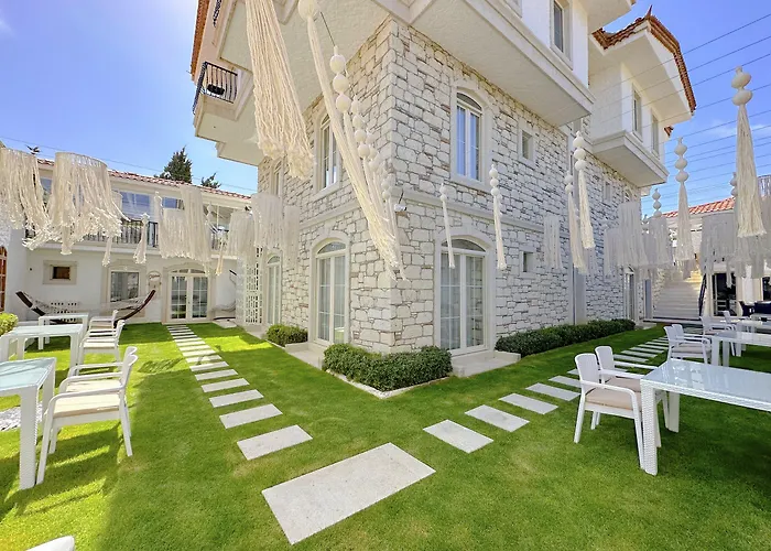 Otel Stone Garden Taş 3*