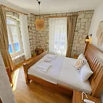 The Fountain Hotel 3*