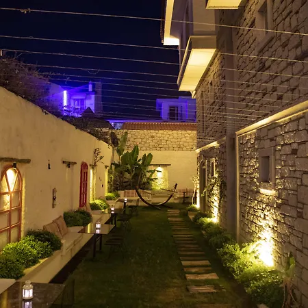 Stone Garden Taş Otel 3*